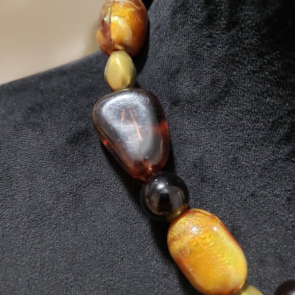 New York Womens Fashion Chunky Faux Baltic Amber Beaded Necklace with Lobster… - Picture 5 of 7